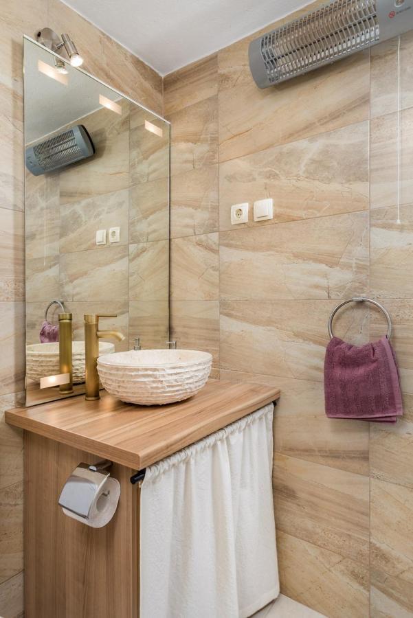 Ema Apartment มาทุลยี ภายนอก รูปภาพ